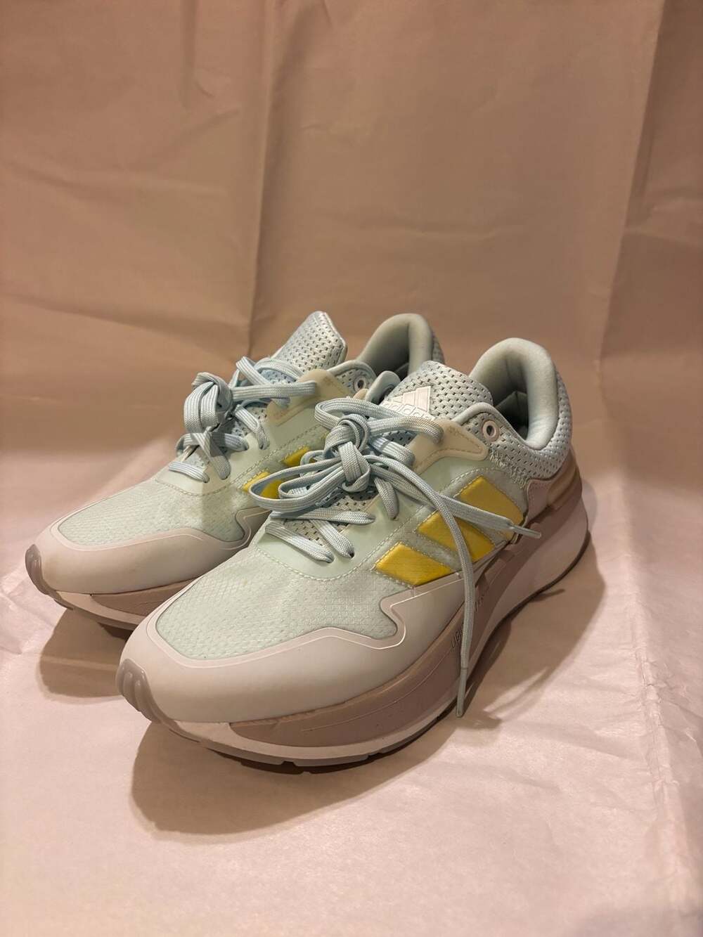 Adidas Wmns ZNCHILL Lightmotion+ Almost Blue Beam Yellow